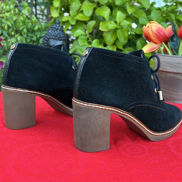 Tory Burch Black Suede Sherpa Lined Heeled Ankle Booties - Picture 6 of 17